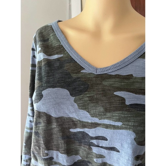 Dylan Camo Print V Neck 3/4 Sleeve T-Shirt Women’s Size Small - Picture 4 of 7